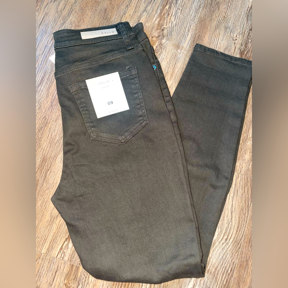 Hunter Green Cello Skinny Jeans☀️